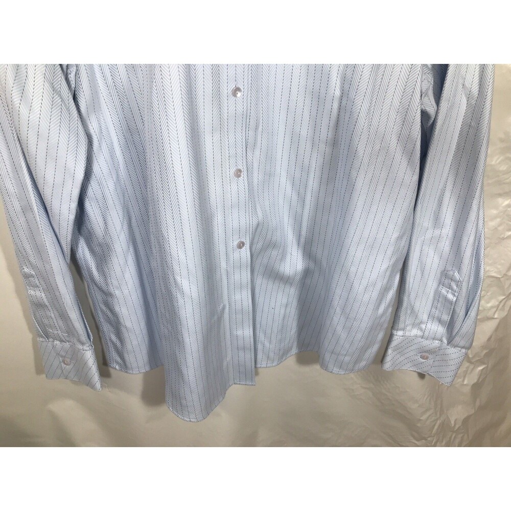 2 Talbots Wrinkle Resistant Button Down Tops Wome… - image 7